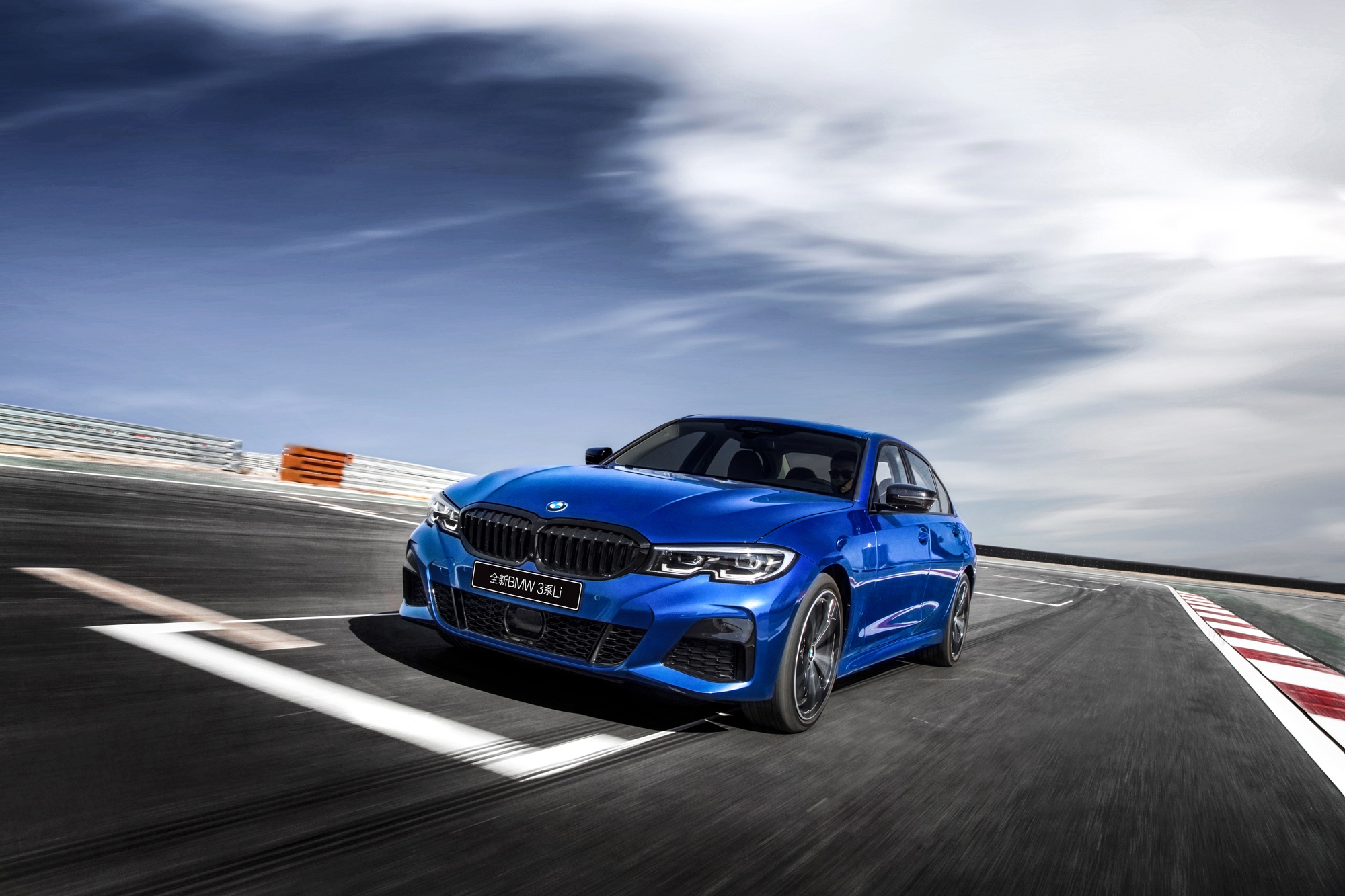 2019年:第7代3系王者归来,智能化和互联化再次立足行业前沿