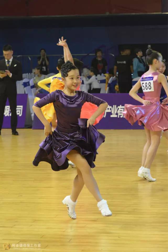 "锦鲲杯"2019年中国体育舞蹈公开系列赛广州站完美收官_广州市