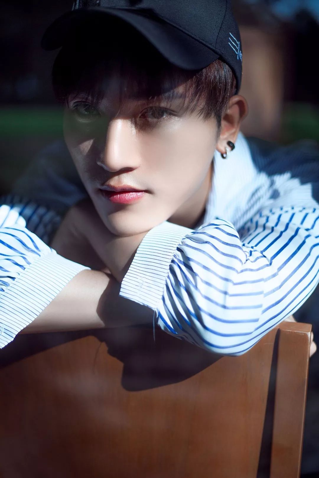 校草丨这位模特,请停止散发你的魅力_陈浩然