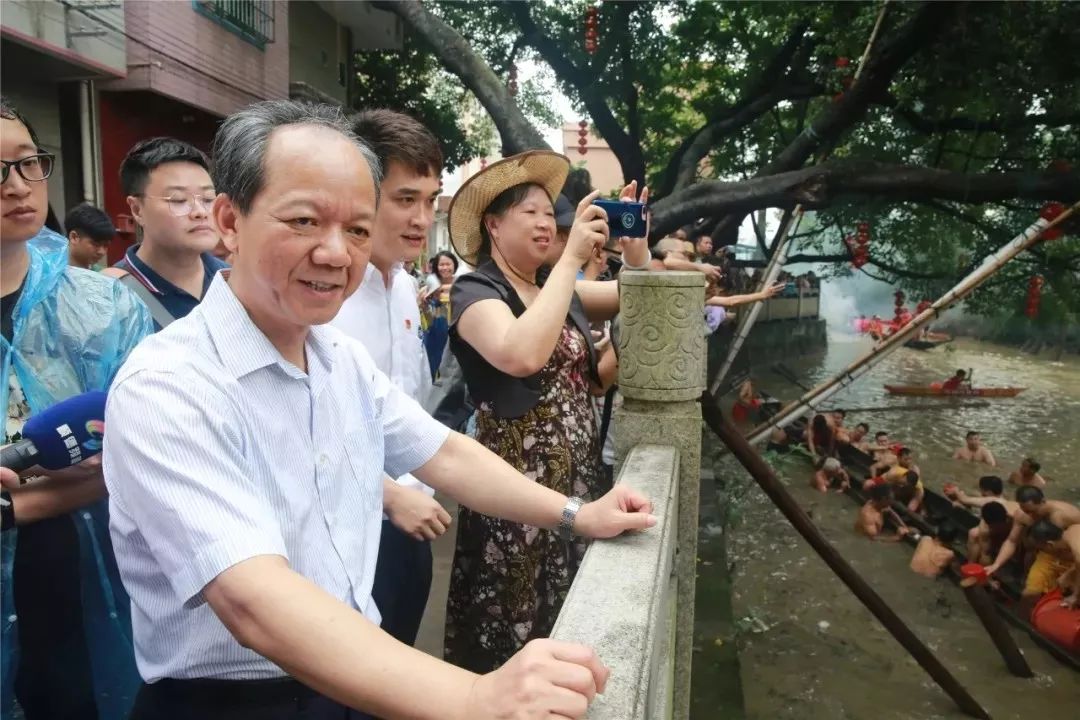 市委常委,顺德区委书记郭文海25号深入勒流黄连社区调研乡村振兴工作