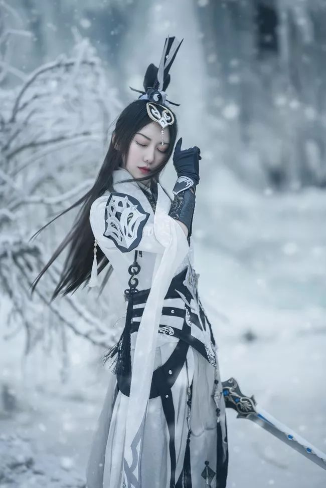 cos剑网三道姑cosplay