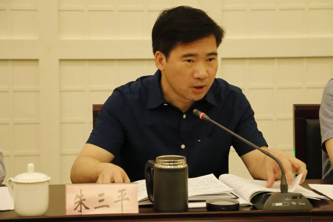 瞄准目标加油干市铁投集团召开四比立功竞赛第一次述