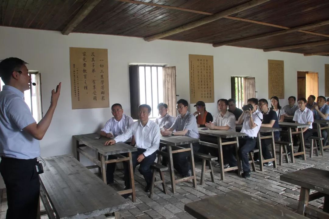弘扬苏区精神传承红色基因走好四川卫生健康新长征
