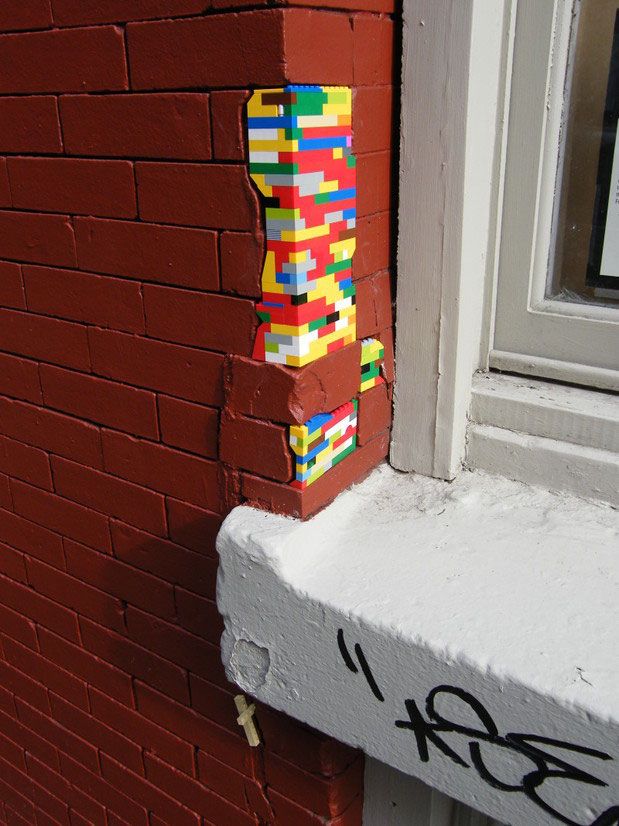 他用乐高填补古建筑艺术创作的背后同样引发人类的深思