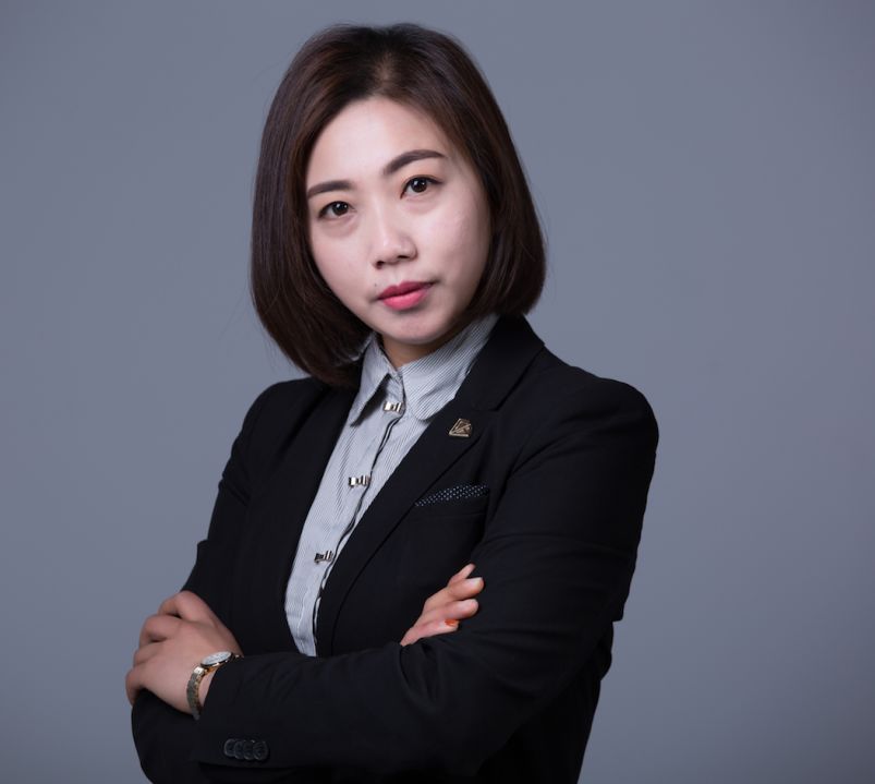 梁凤(芜湖镜湖世家销售中心)今天会很残酷,明天会很残酷,后天会很