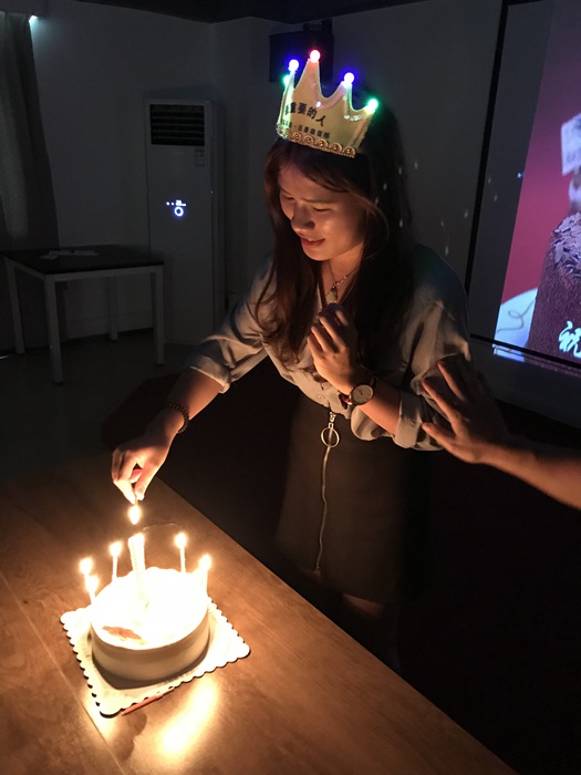 佛山宽裕五月生日会快乐相伴遇见更美好的成长