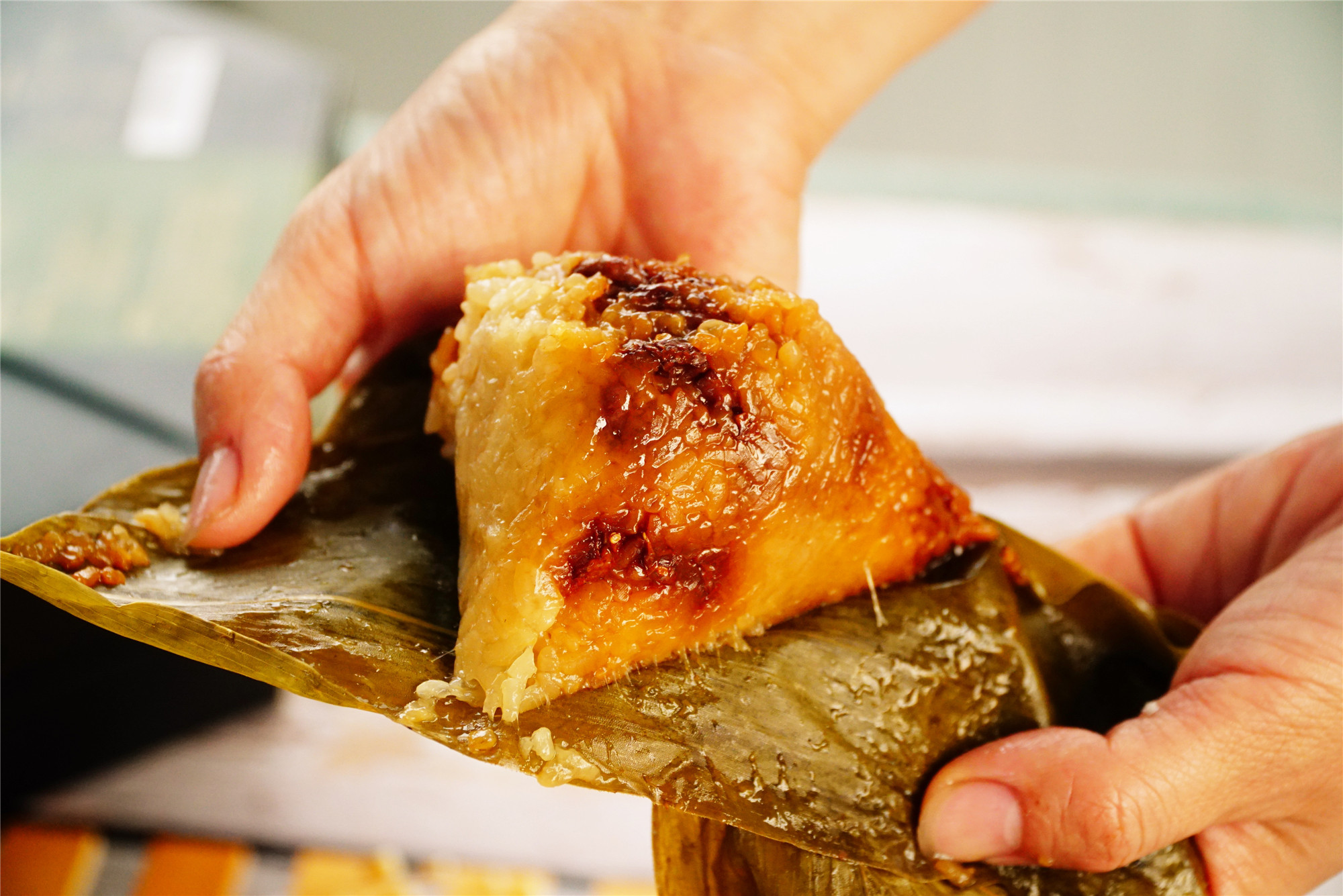 原创粽子里有整只鲍鱼,谢霆锋端午节打造的这盒锋味粽子,到底值不值