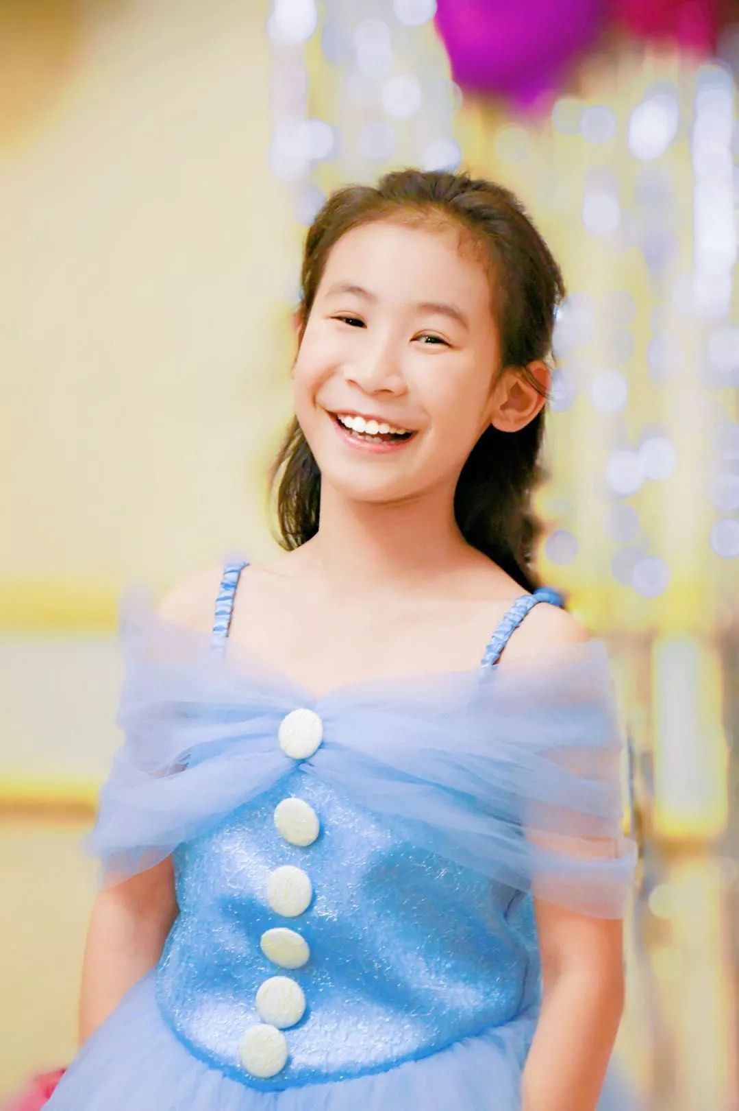 【来稿点评】《梨树》浦口实验小学四(9)班 王艺涵