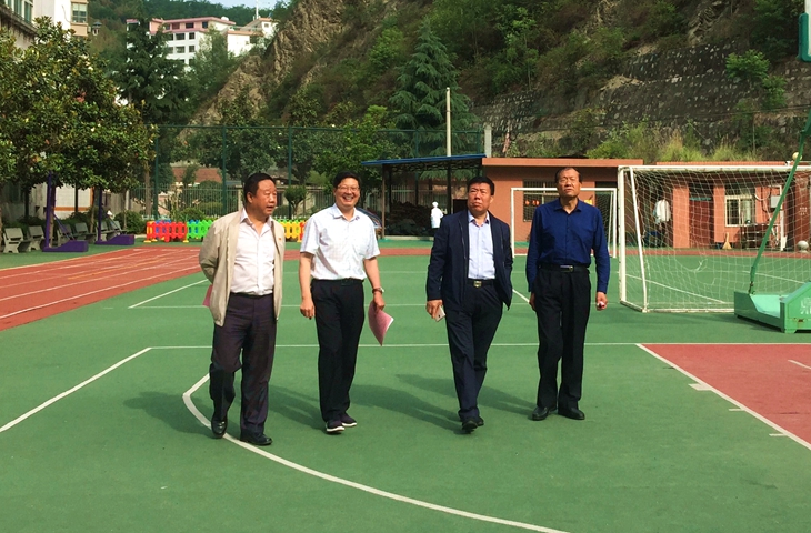 省教育工委张玉明亲临永乐小学检查指导教育扶贫工作