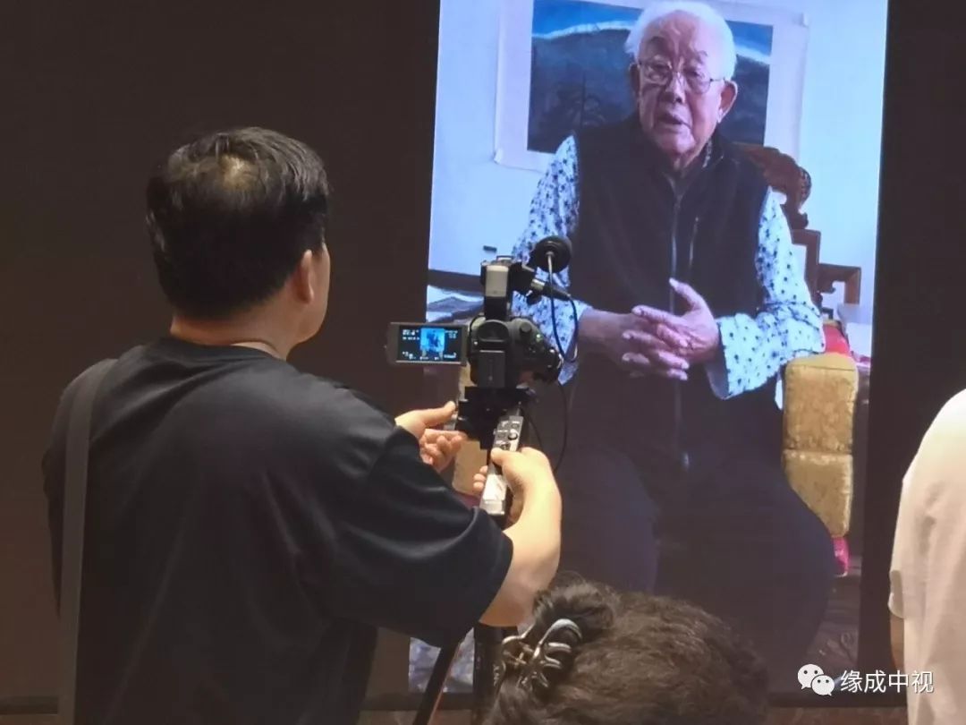 次发布会的核心环节,著名京剧表演艺术家沈世华,黄德华,张学浩,叶金援