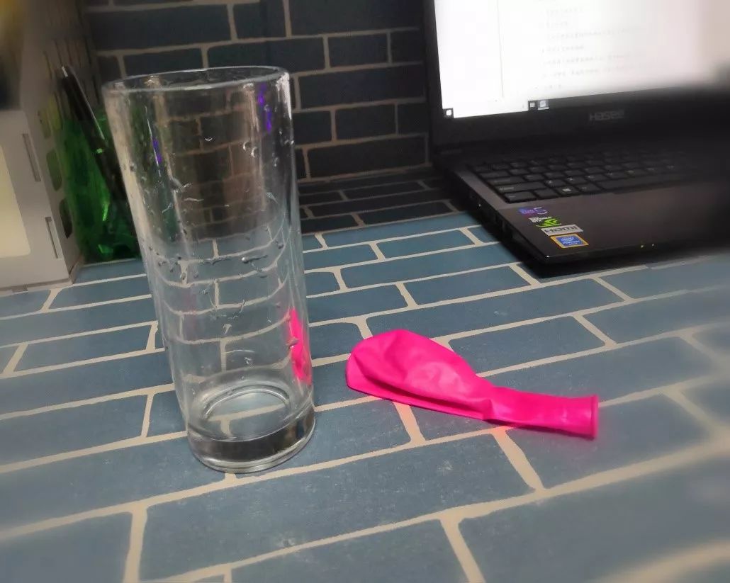 科普世界杯子抓气球