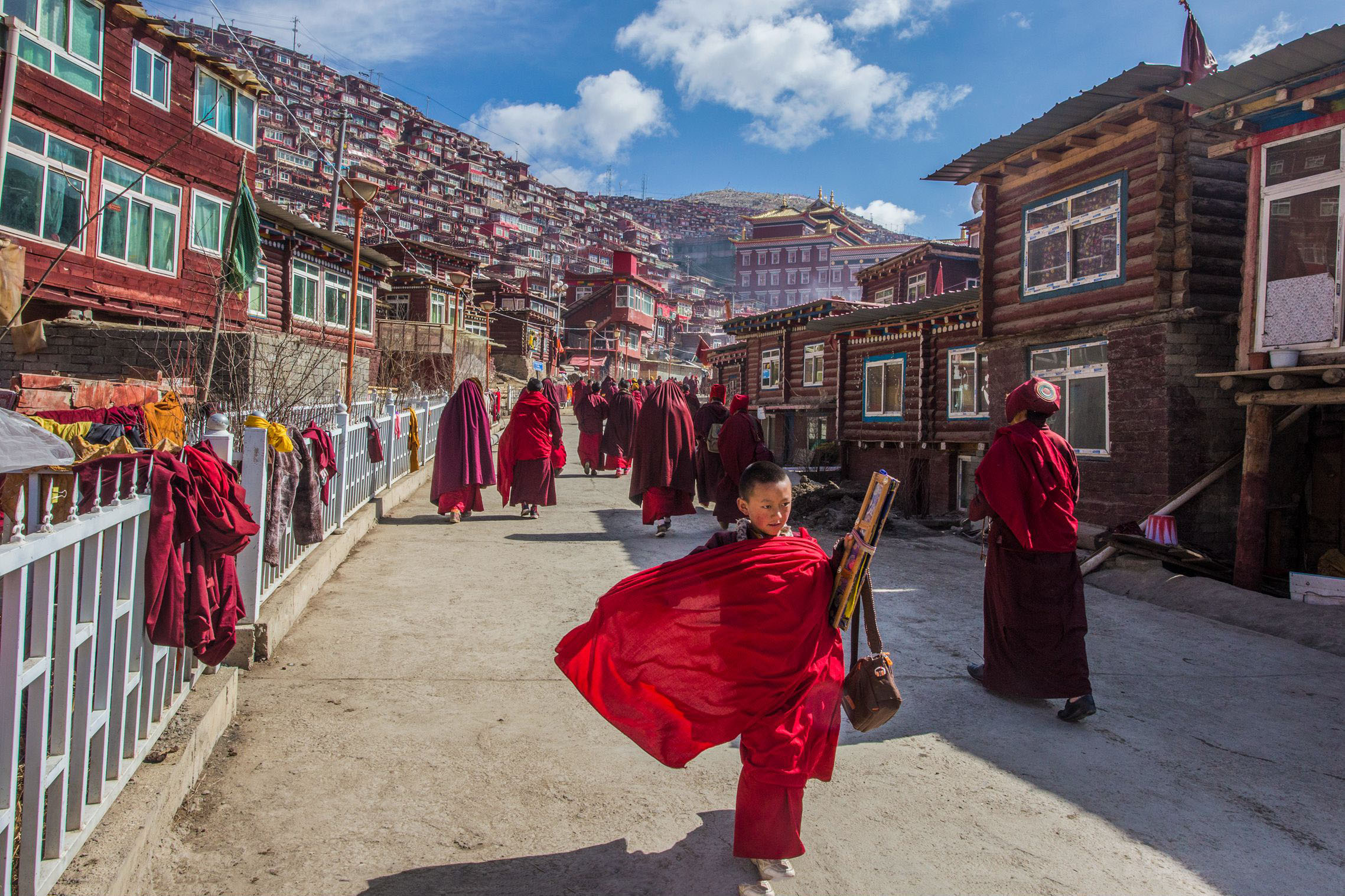 川西旅游色达甲居藏寨莫斯卡党岭村7天6晚探索之旅