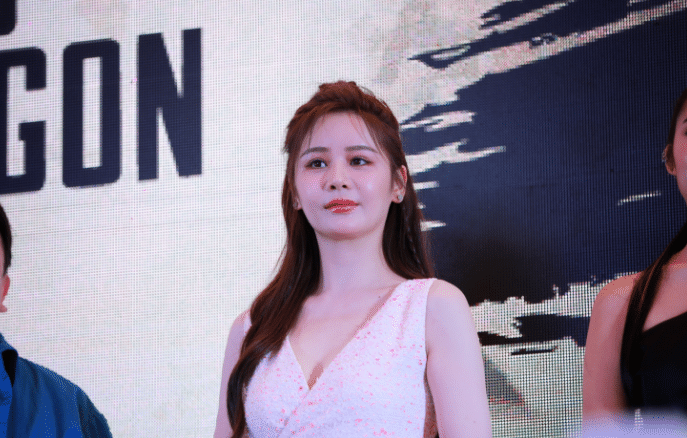 《追龙2》官宣定档,女主不是徐冬冬而是她,网友:又一位晶女郎