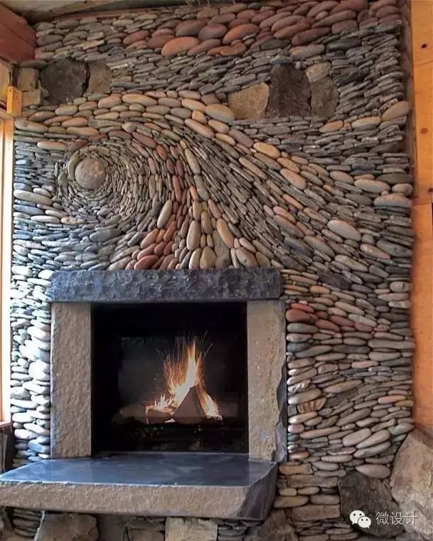 ▼无独有偶,在英国有一名男子也迷恋上了这种石头艺术,他更喜欢将这些