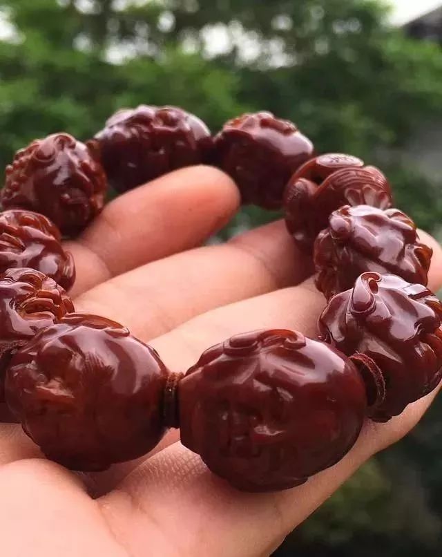 橄榄核手串到底能不能汗盘