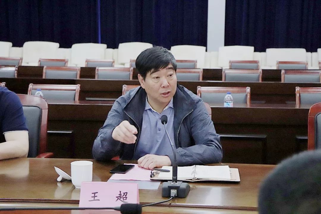 县长王利伟一行赴上海市浦东新区考察学习