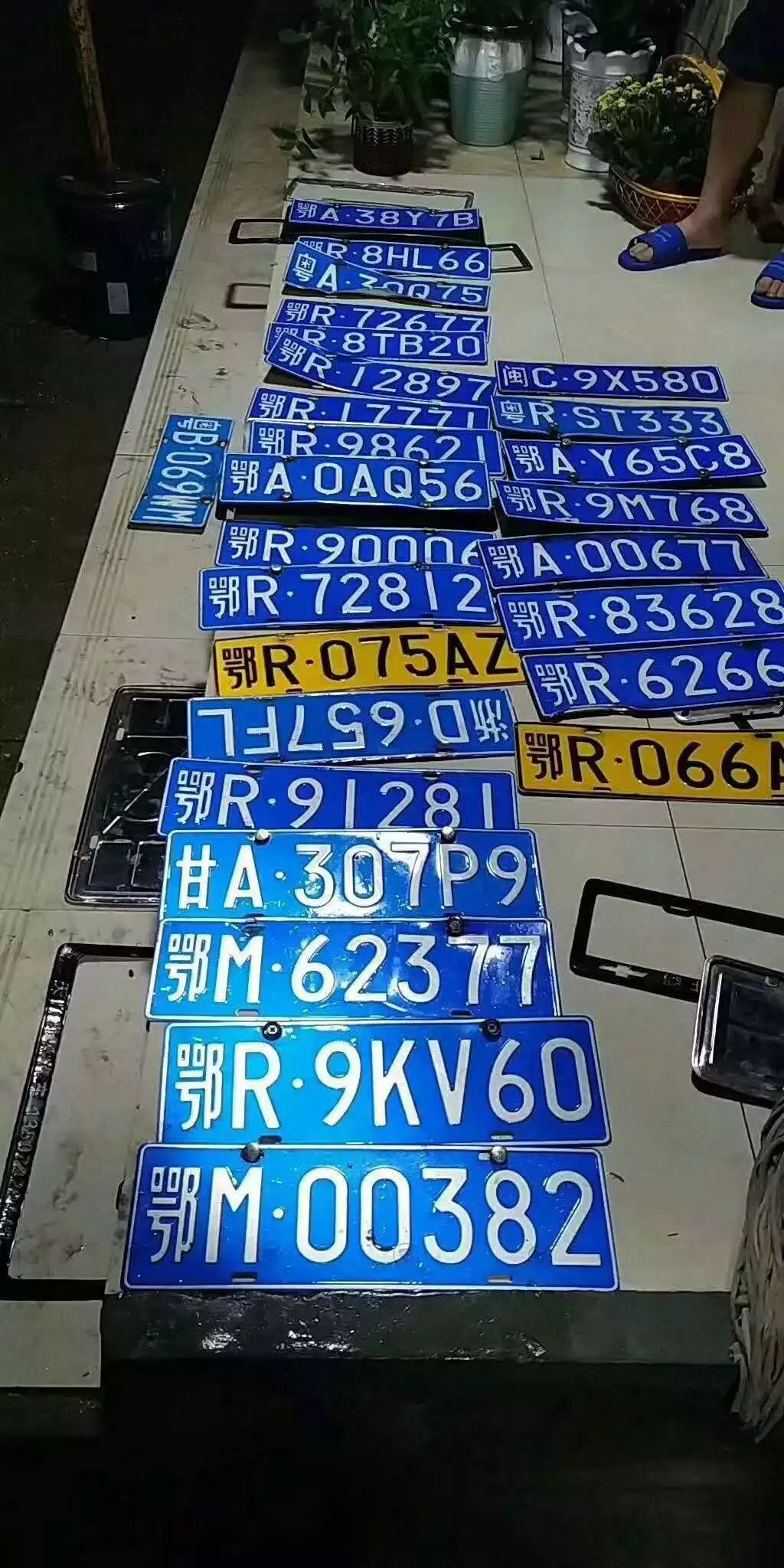 速来认领天门暴雨后寻找车牌主人