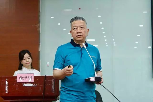 金泽明主委石笋主任温伯平主任唐流刚主任针刀医学是