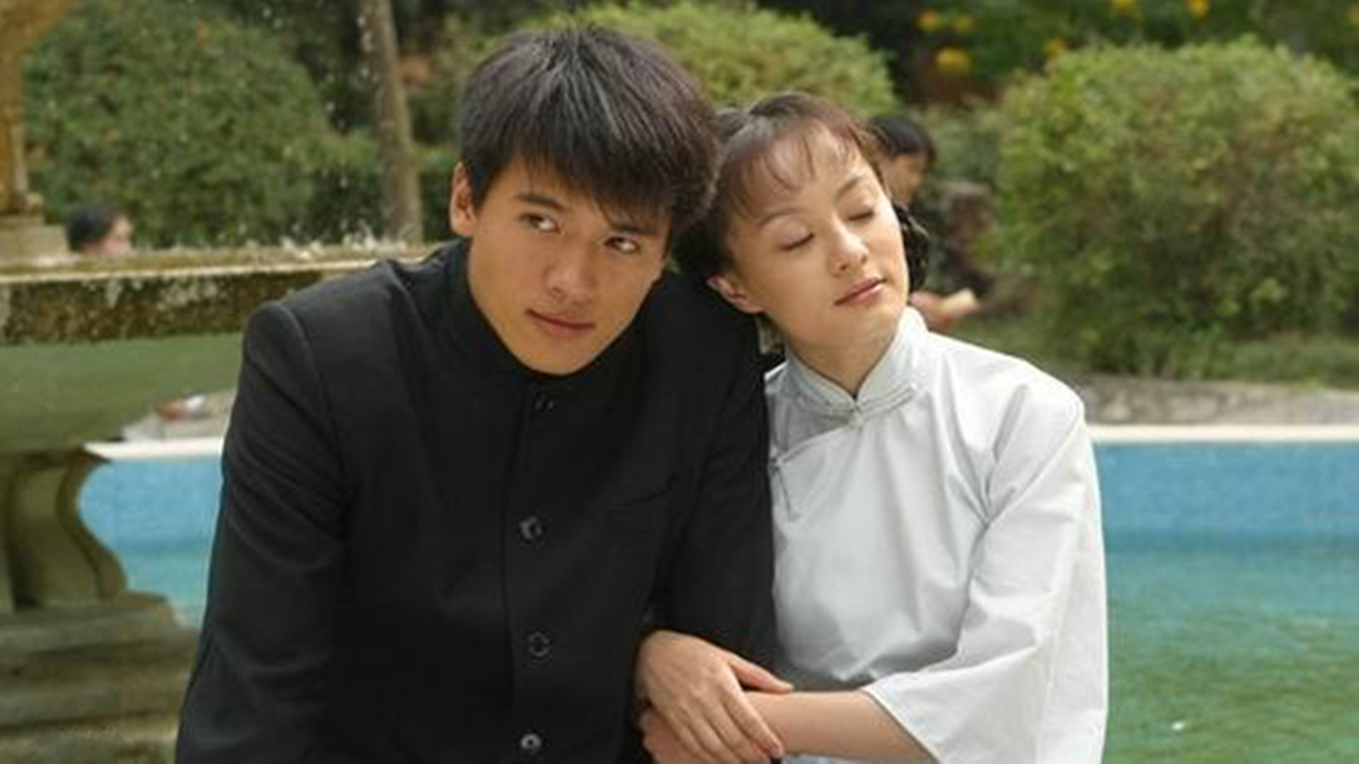 2005,孙俪和陈坤主演民国爱情剧《风雨西关》,这部剧讲述了民国末期满