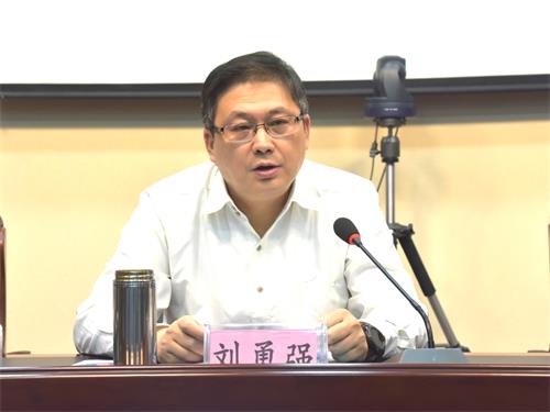 区卫生健康局党委书记,局长刘勇强作农村无害化户厕提升改造工作报告