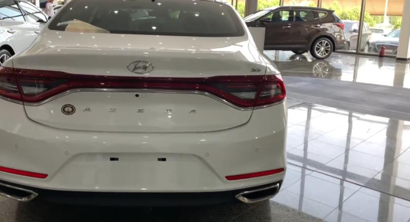 2019款中东版现代雅尊到店实拍,颜值不输阿特兹