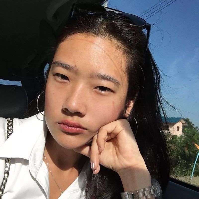 单眼皮大宽脸厚嘴唇看她是怎么成为国际舞台的宠儿