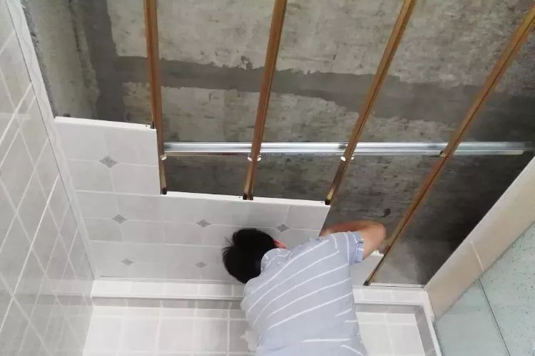 多少厨房和卫生间因为它被毁?又危险又丑!