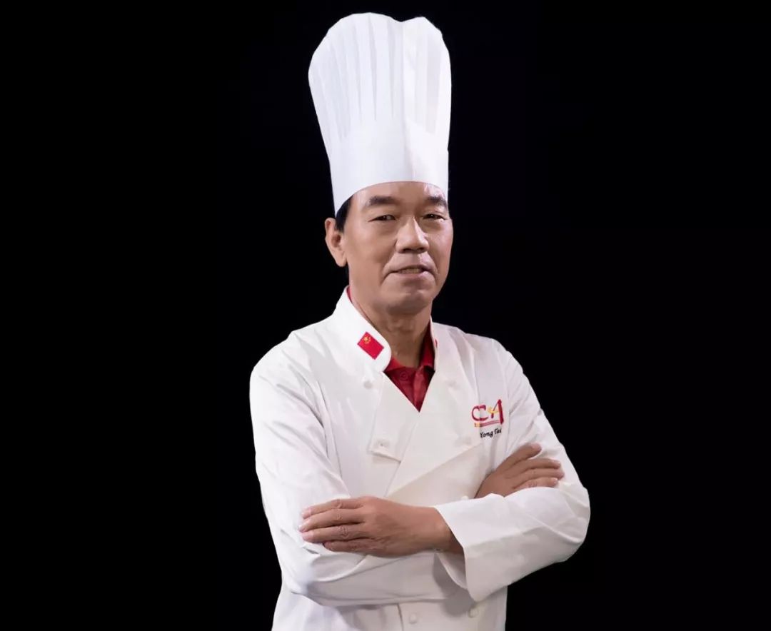 约了三位大师,分别接受了我的采访:"我对粤菜没研究,如果能找几位大师