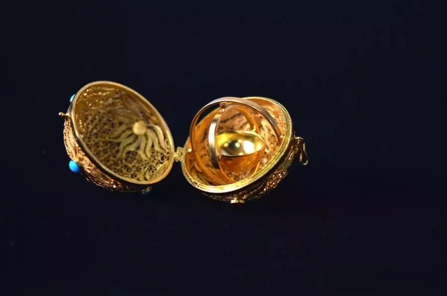 500岁成网红5万网友点赞这天文球戒指有多厉害