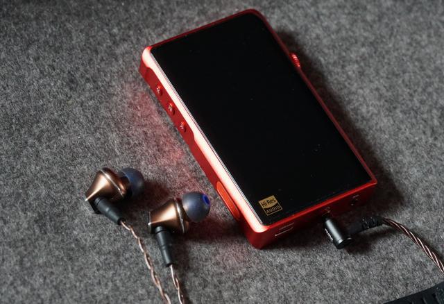 低音耳机hifi化颜值奢侈品化达音科titan6评测