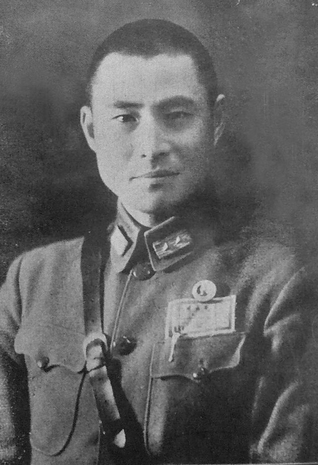 原创黄维被俘后,在战犯管理所抗拒改造,却想干件大事,结果失败了