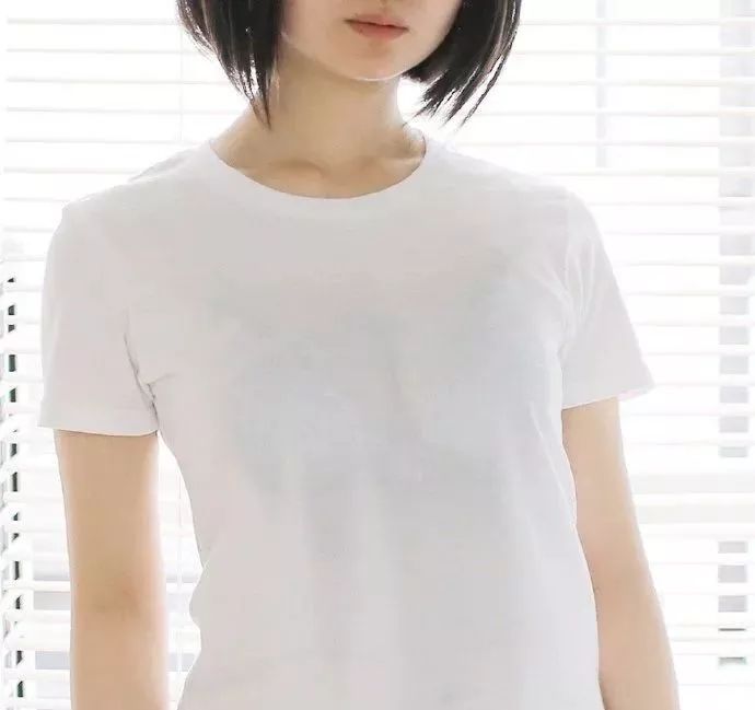 日清杯面与海贼王联动cm索隆篇公开青春校园画风的海贼太热血了