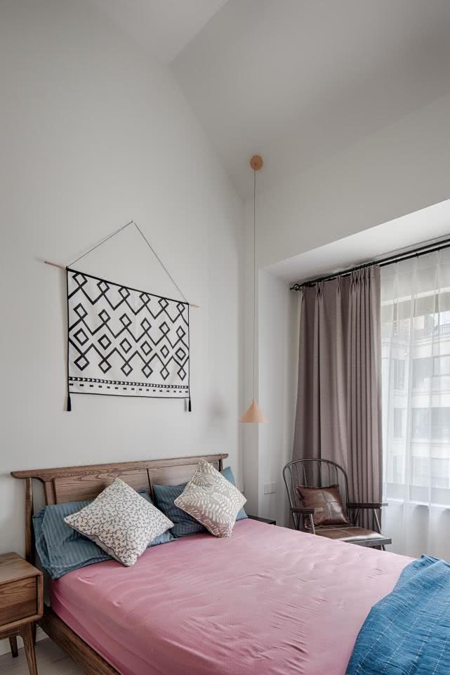 115平米顶层洋房设计简约而不简单满足家庭成员不同的需求