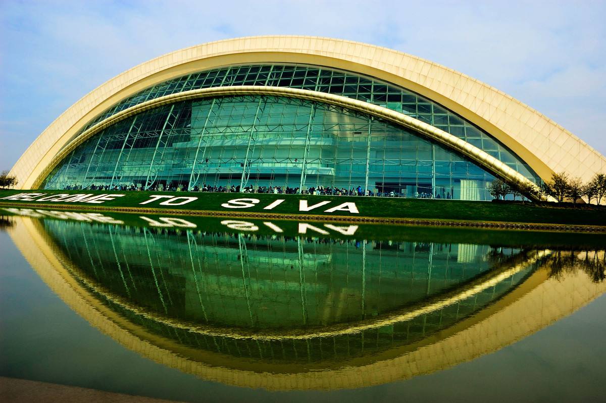 适用专业:服装与服饰设计专业,环境设计专业,视觉传达设计中华女子