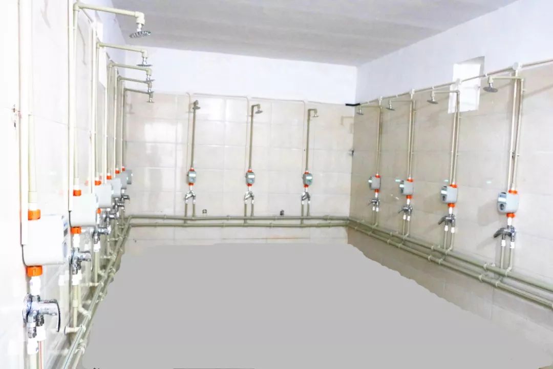 历经30年威远这所学校成为四川省民办学校的一面旗帜