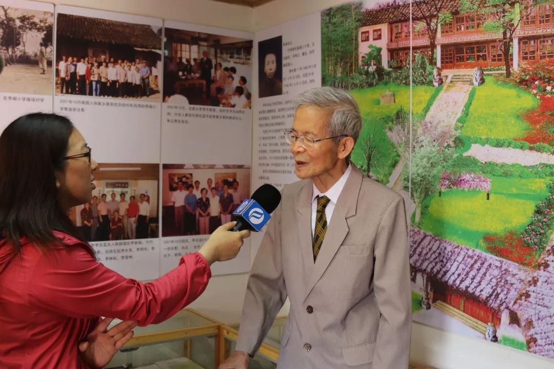 百年石狮荣归故里