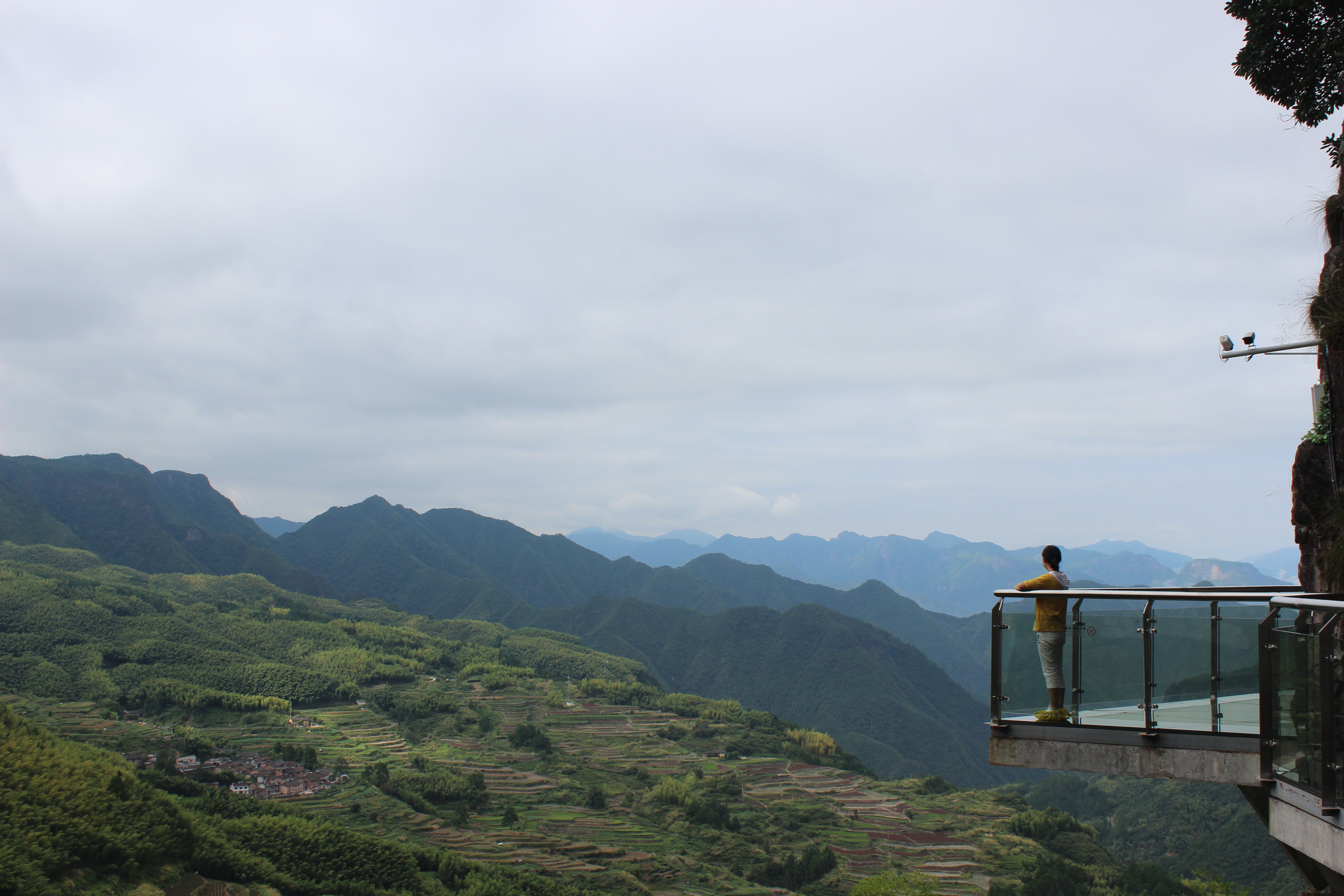 云海梯田遂昌乌溪江独山古寨南尖岩休闲二日游