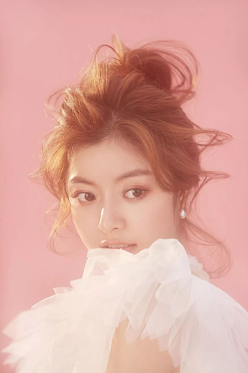 帅气个人写真单色背景-照片头像-帅气背影(29p)