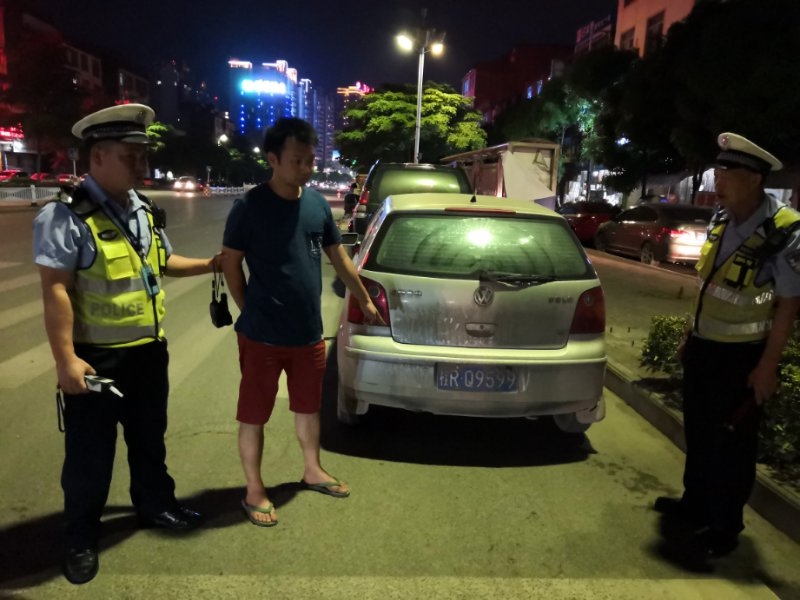 桂平市公安局交通警察大队运用四个强化进一步推进酒驾醉驾治理整治