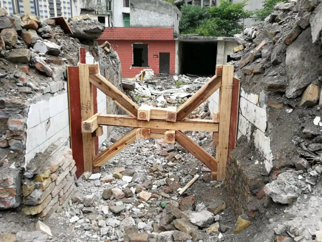 四川消防"蓝色使命"大型地震救援拉动演习进入38小时