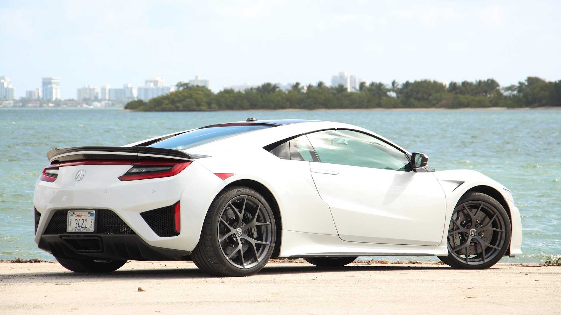 新款讴歌nsx type r输出达650马力,售价20万美元和迈巴赫gls相当