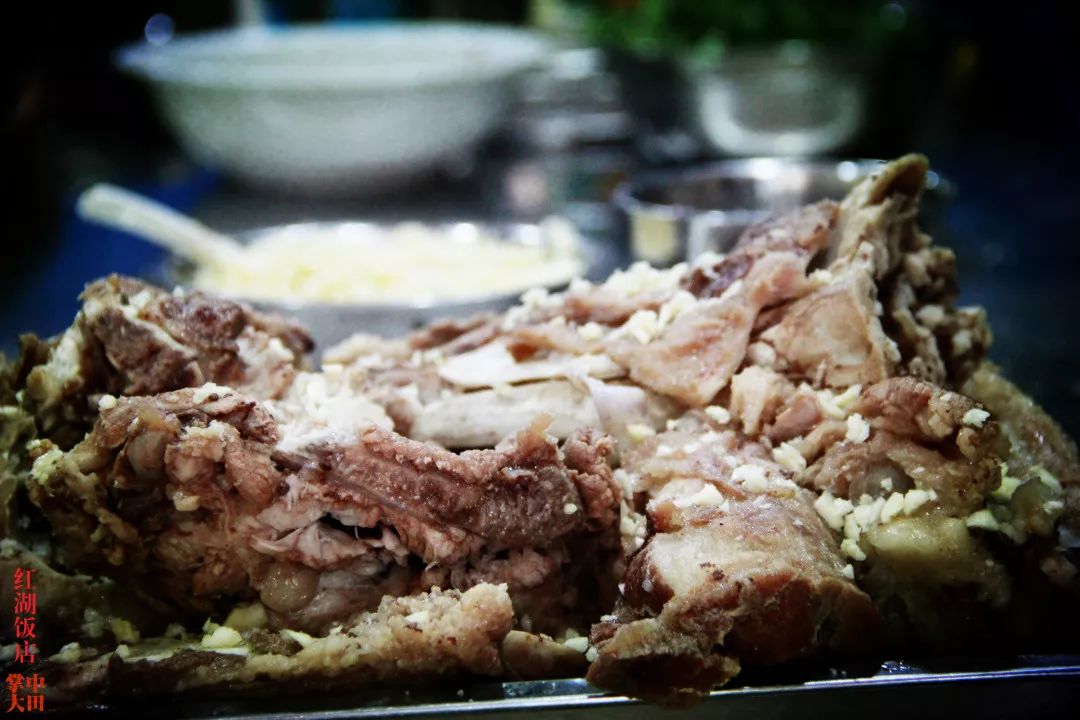 福建大田石牌手抓大骨头让吃货分分钟失控相见恨晚