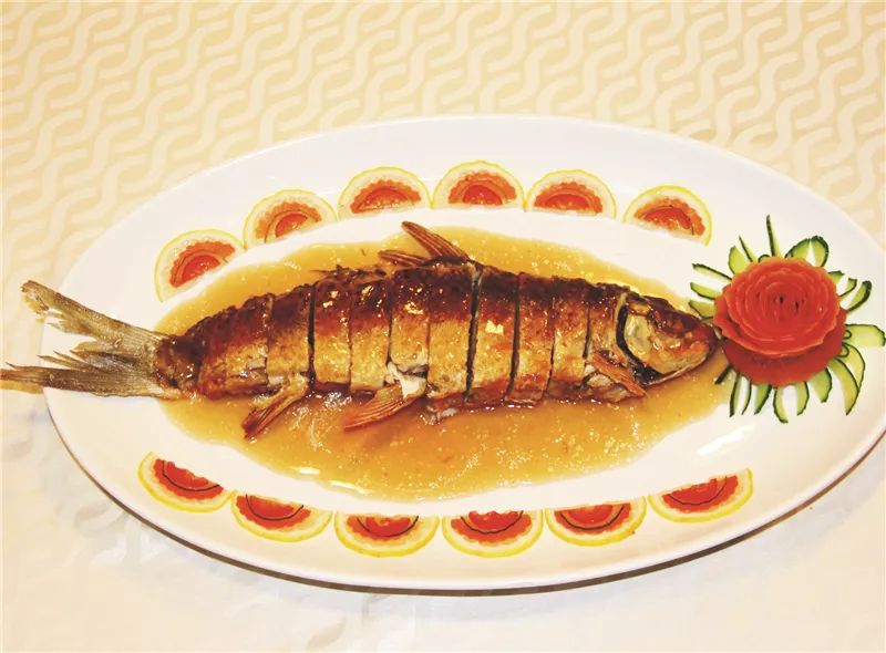 食不仅仅是沙湾美食,石楼钵仔禾虫,化龙煎焗白鸽鱼,石碁八宝霸王鸭,市