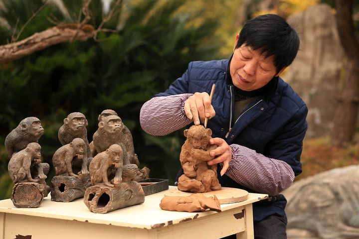 牛!余庆这个老师傅,捏泥巴一年能挣两百万