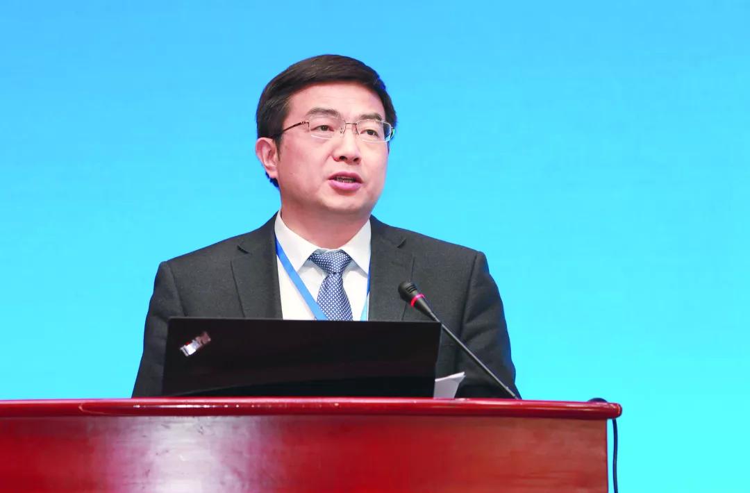 教育部教师司副司长黄伟因地制宜实施教师能力提升工程20