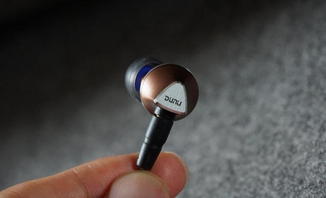 低音耳机hifi化颜值奢侈品化达音科titan6评测