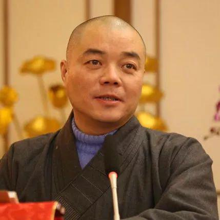 佛教 慈满法师七十年前,當五星紅旗第一次在這裡升起,五千年的東方