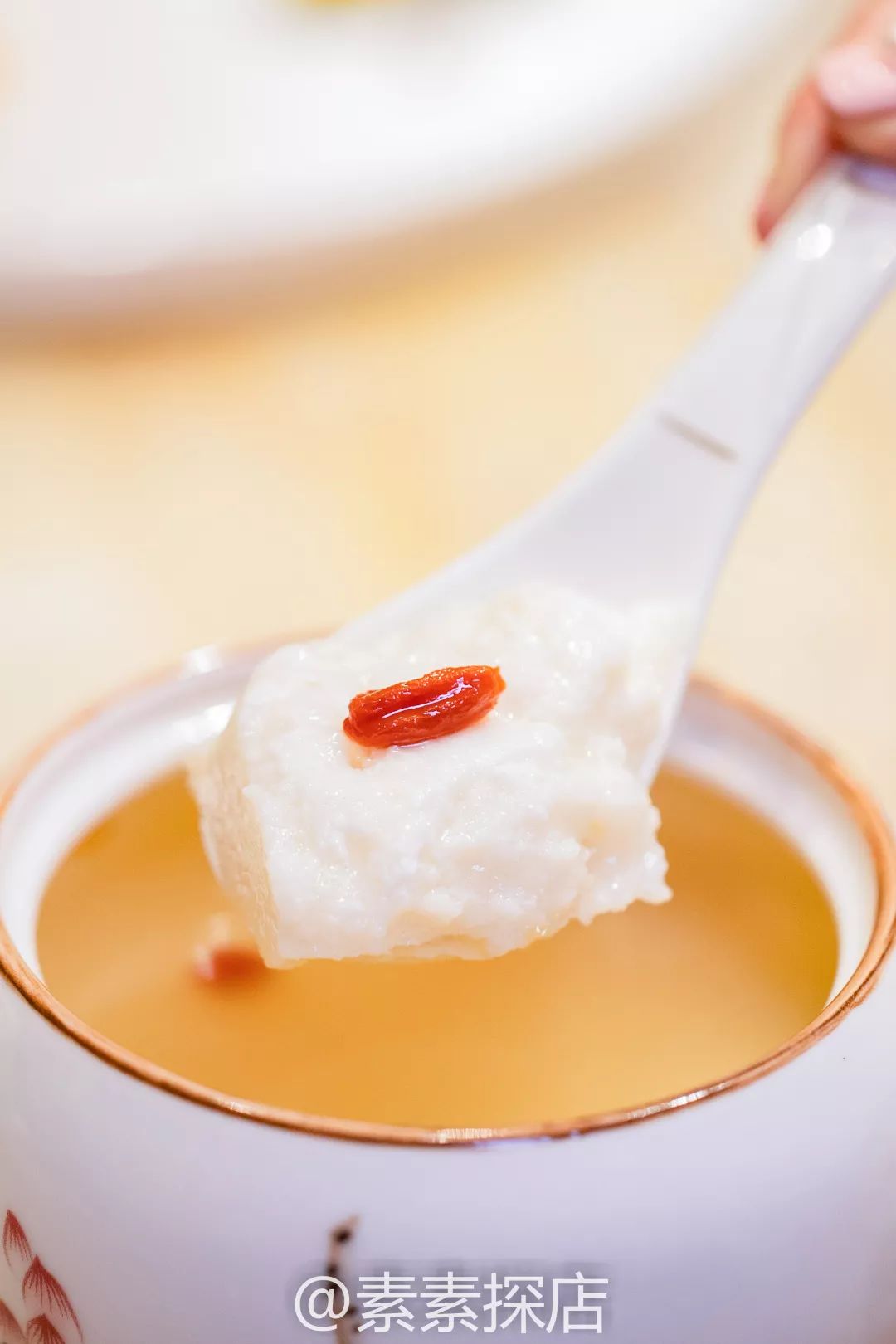 素素探店丨川菜麻辣豪放入选四川经典十大名菜的鸡豆花了解一下