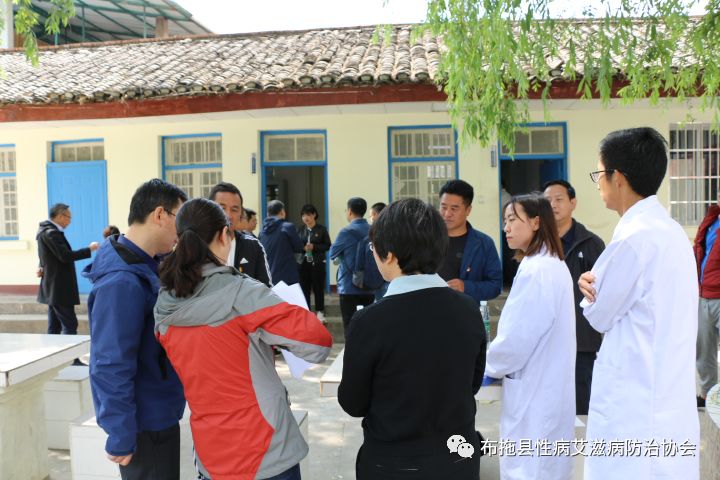省卫建委调研组莅临布拖调研督导 艾防攻坚工作_罗古