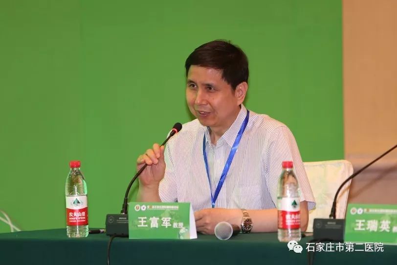 中心足病组组长,中华医学会创伤学分会创面愈合联盟学术委员会秘书长